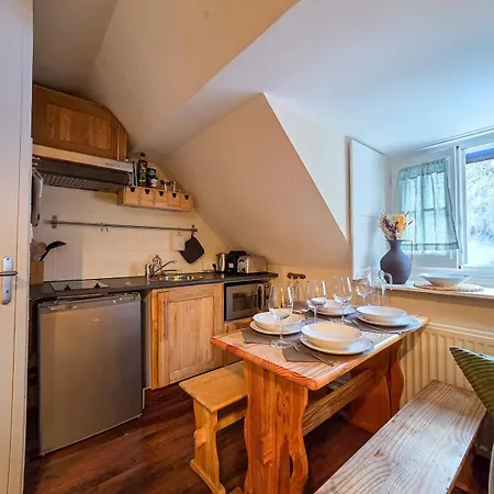 Feuille De Cimes Jacuzzi Et Sauna Le Sylvestre * Aragnouet