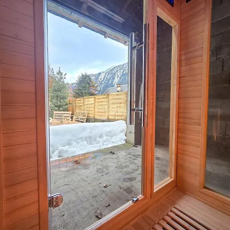 Feuille De Cimes Jacuzzi Et Sauna Le Sylvestre * Aragnouet